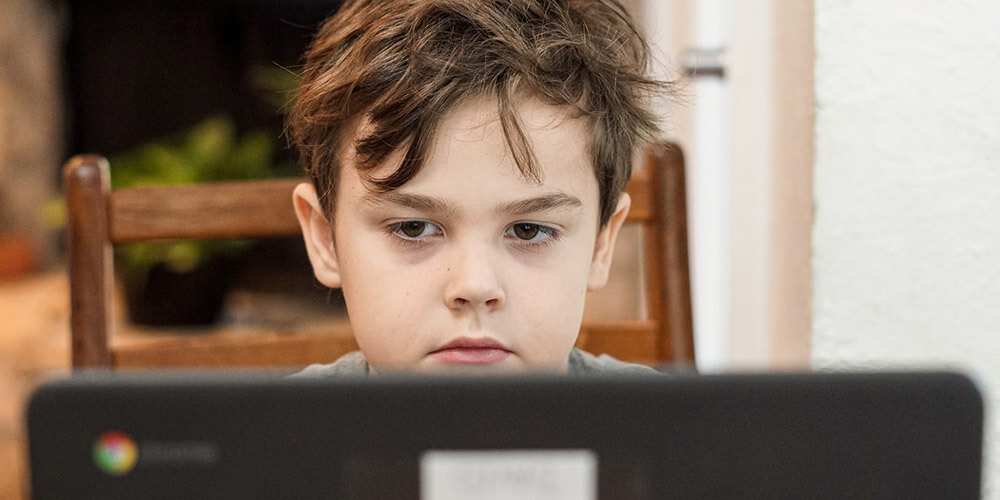 Come proteggere i bambini su internet