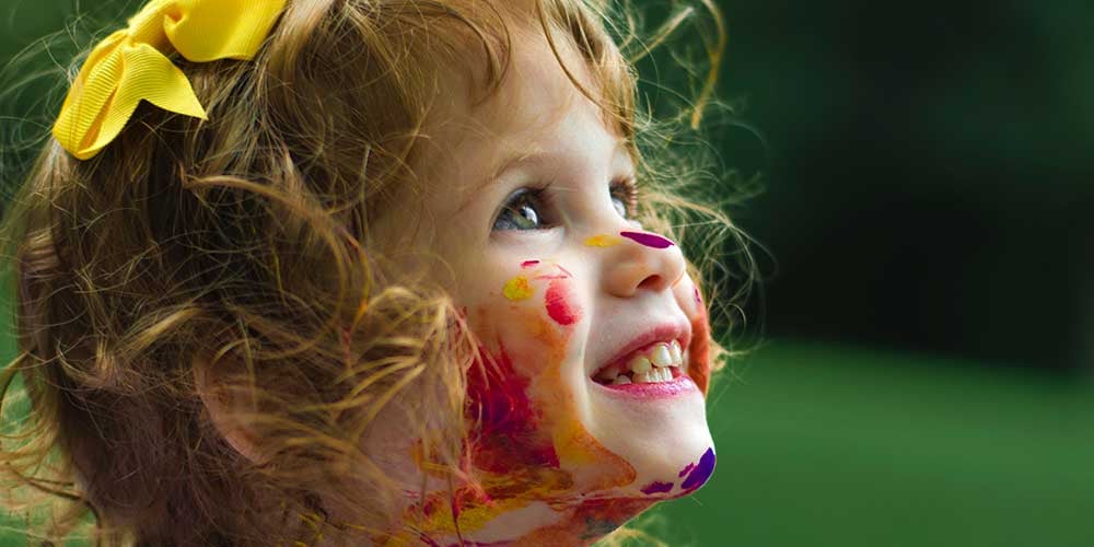Enfant souriante