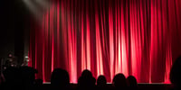 Avantages d'aller au théâtre