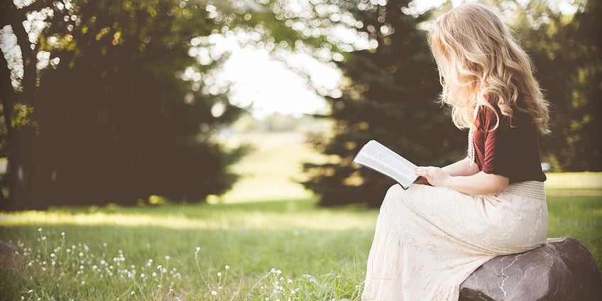 READING-GIRLS-1