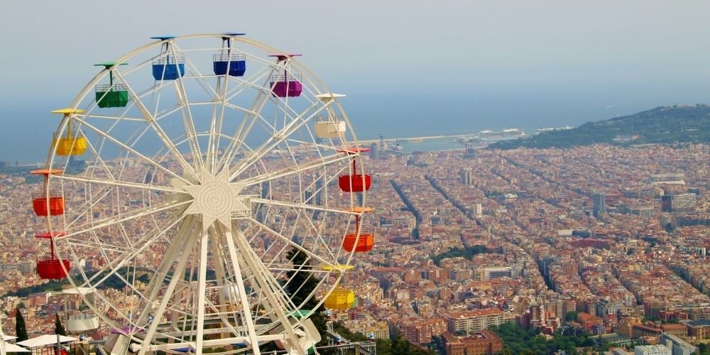 ninos-barcelona-vistas-montjuic