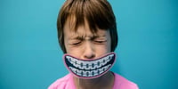come-aiutare-tuo-figlio-adolescente-con-l-apparecchio