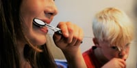 Kind will nicht Zähne putzen
