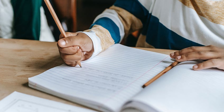 disgraphic_child_writing
