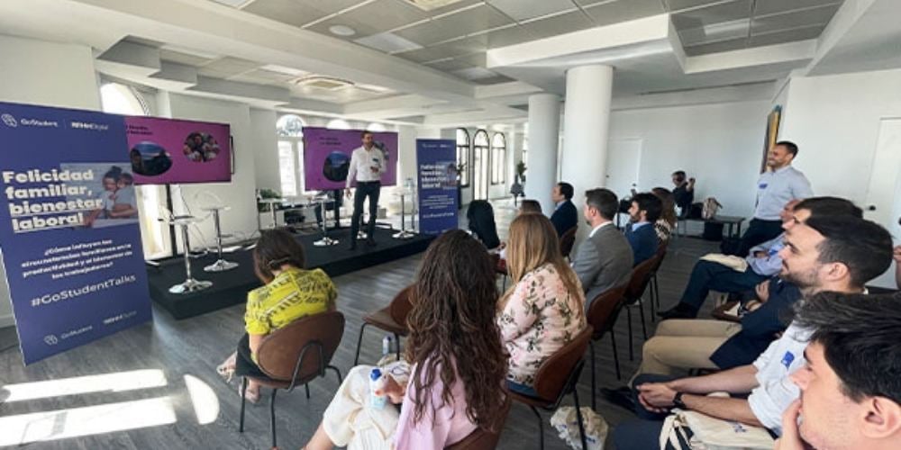 evento-felicidad-familiar-bienestar-laboral-rrhh-digital-gostudent  (3)