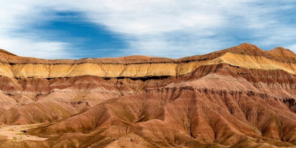 geologo-fenomenos-geologicos-espana-montana-desierto