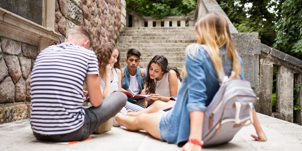 high-school-students-teenagers (1)