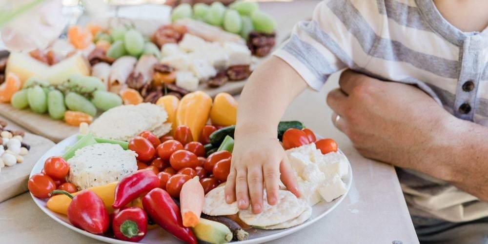 hungry-kids-addition-to-food (2)