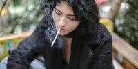  Ado fume du cannabis