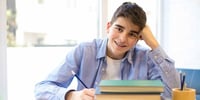 Aider votre enfant à travailler seul(e) 