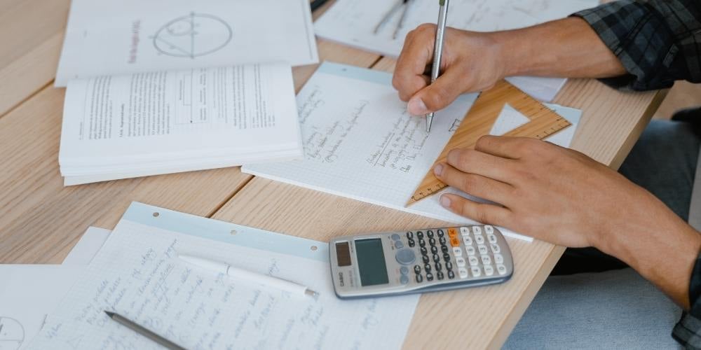 zoana-de-estudio-en-casa-estudiante