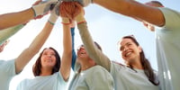 estudiantes-voluntarios-voluntariado-adolescencia-adolescentes