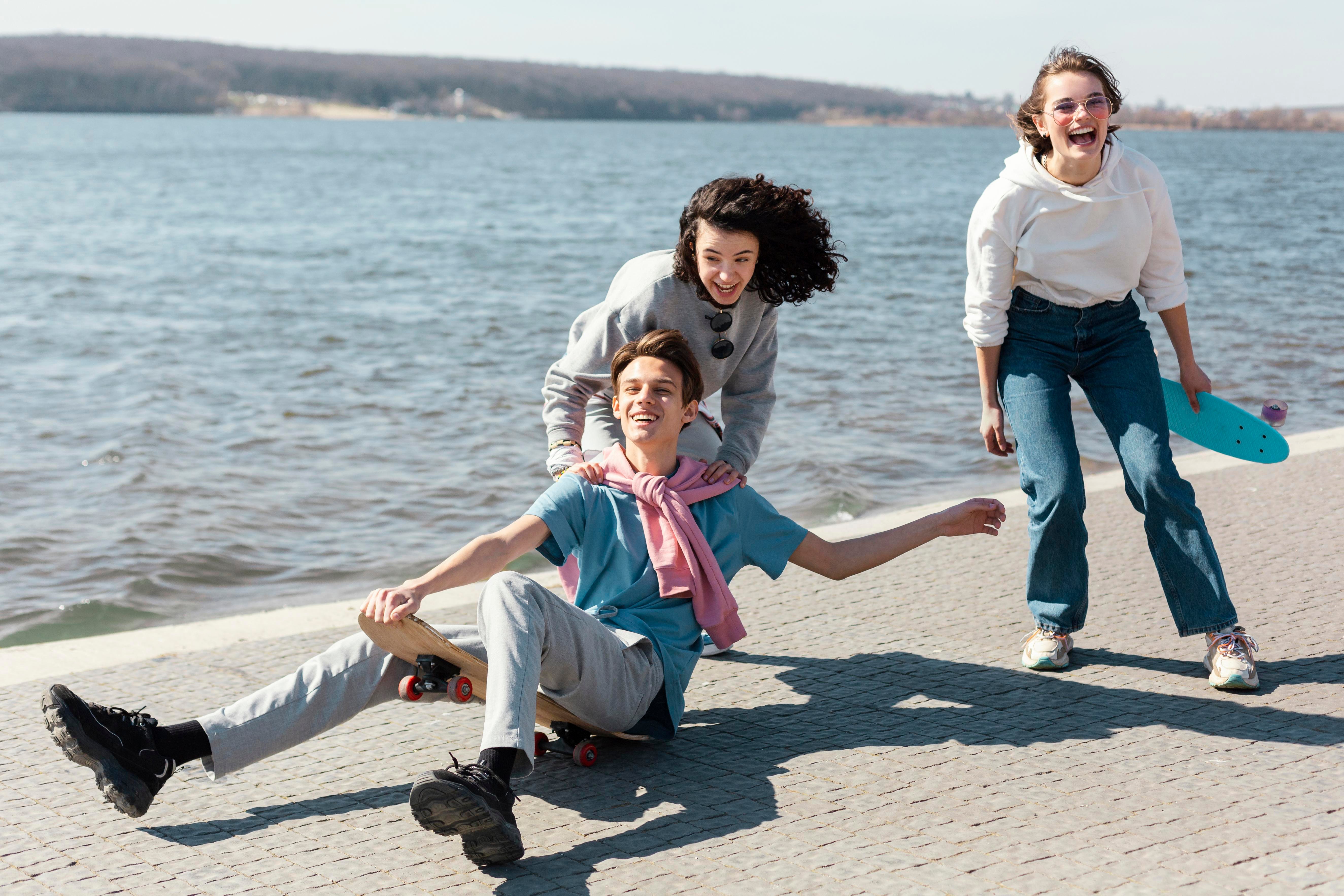 friends-having-fun-together-full-shot