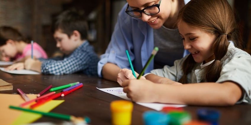 importance-teaching-art
