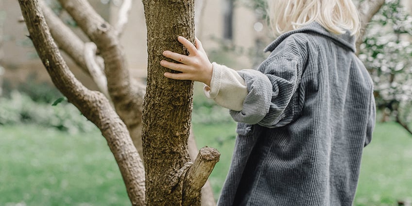 kid_wood_mindfulness