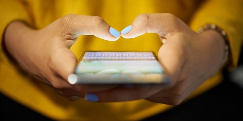 Giovani e social network: la socializzazione digitale
