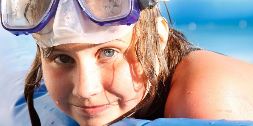 benefici-del-nuoto-per-bambini