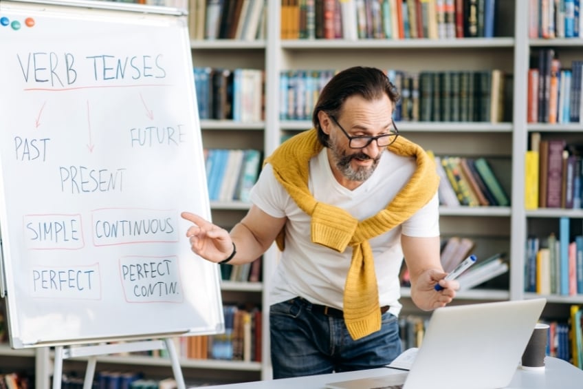 teacher giving online english lessons