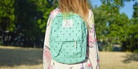 vuelta-al-cole-ideas-para-vestir-a-tu-hijo-mochila