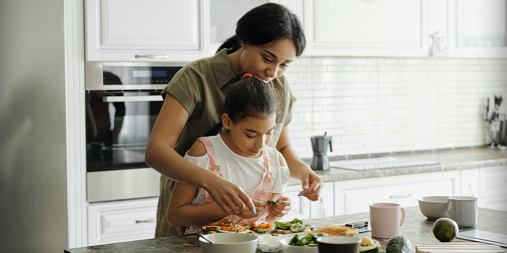 come-insegnare-ai-bambini-a-mangiare-bene