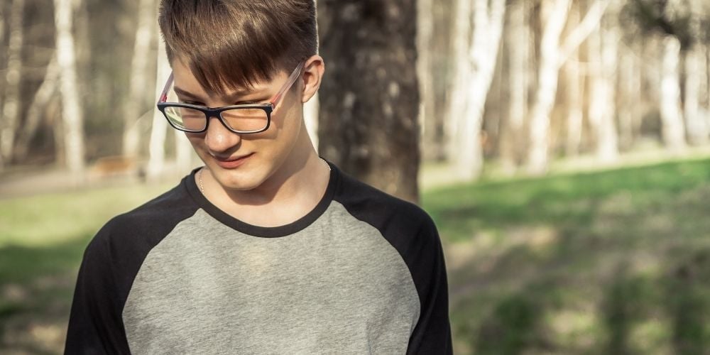 Come aiutare un adolescente col disturbo d’ansia sociale